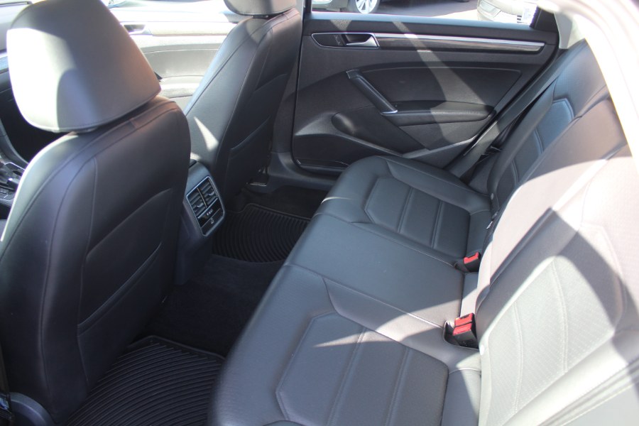 2017 Volkswagen Passat 1.8T SE Auto, available for sale in Deer Park, New York | Car Tec Enterprise Leasing & Sales LLC. Deer Park, New York 2017 Volkswagen Passat 1.8T SE Auto, available for sale in Deer Park, New York | Car Tec Enterprise Leasing & Sales LLC. Deer Park, New York