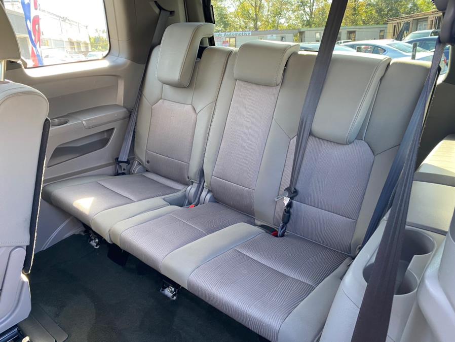Used Honda Pilot 4WD 4dr SE 2015 | Peak Automotive Inc.. Bayshore, New York Used Honda Pilot 4WD 4dr SE 2015 | Peak Automotive Inc.. Bayshore, New York