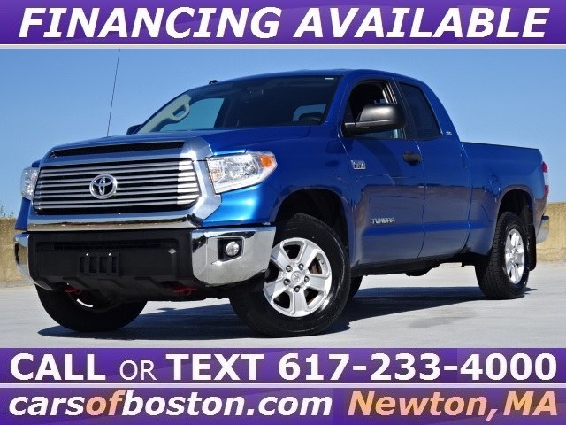 2017 Toyota Tundra 4WD SR5 Double Cab 6.5'' Bed 5.7L (Natl), available for sale in Newton, Massachusetts | Cars of Boston. Newton, Massachusetts