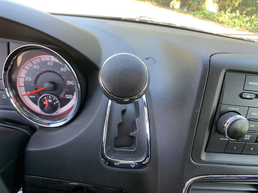 2015 Dodge Grand Caravan 4dr Wgn SE, available for sale in Stratford, Connecticut | Wiz Leasing Inc. Stratford, Connecticut 2015 Dodge Grand Caravan 4dr Wgn SE, available for sale in Stratford, Connecticut | Wiz Leasing Inc. Stratford, Connecticut