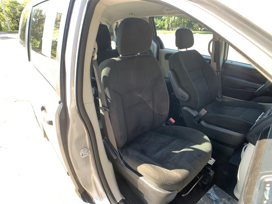 2015 Dodge Grand Caravan 4dr Wgn SE, available for sale in Stratford, Connecticut | Wiz Leasing Inc. Stratford, Connecticut 2015 Dodge Grand Caravan 4dr Wgn SE, available for sale in Stratford, Connecticut | Wiz Leasing Inc. Stratford, Connecticut