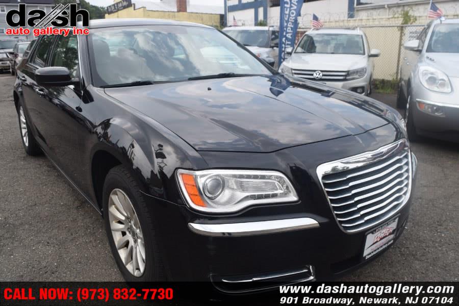 2011 Chrysler 300 4dr Sdn RWD *Ltd Avail*, available for sale in Newark, New Jersey | Dash Auto Gallery Inc.. Newark, New Jersey