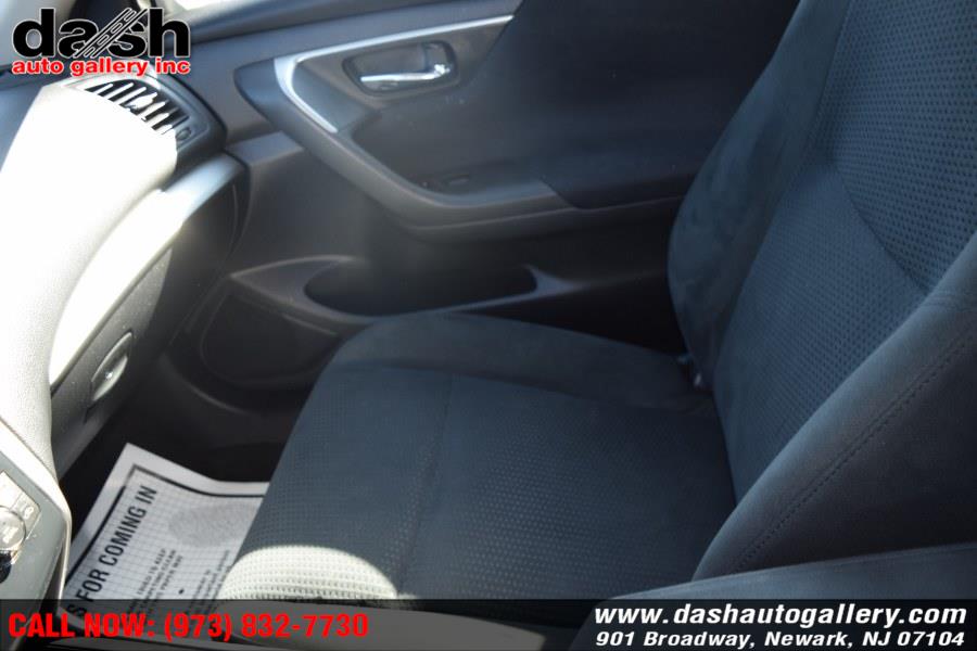 Used Nissan Altima 4dr Sdn I4 2.5 S 2015 | Dash Auto Gallery Inc.. Newark, New Jersey Used Nissan Altima 4dr Sdn I4 2.5 S 2015 | Dash Auto Gallery Inc.. Newark, New Jersey