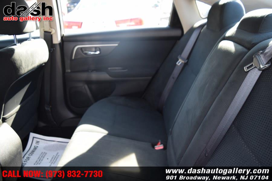 Used Nissan Altima 4dr Sdn I4 2.5 S 2015 | Dash Auto Gallery Inc.. Newark, New Jersey Used Nissan Altima 4dr Sdn I4 2.5 S 2015 | Dash Auto Gallery Inc.. Newark, New Jersey