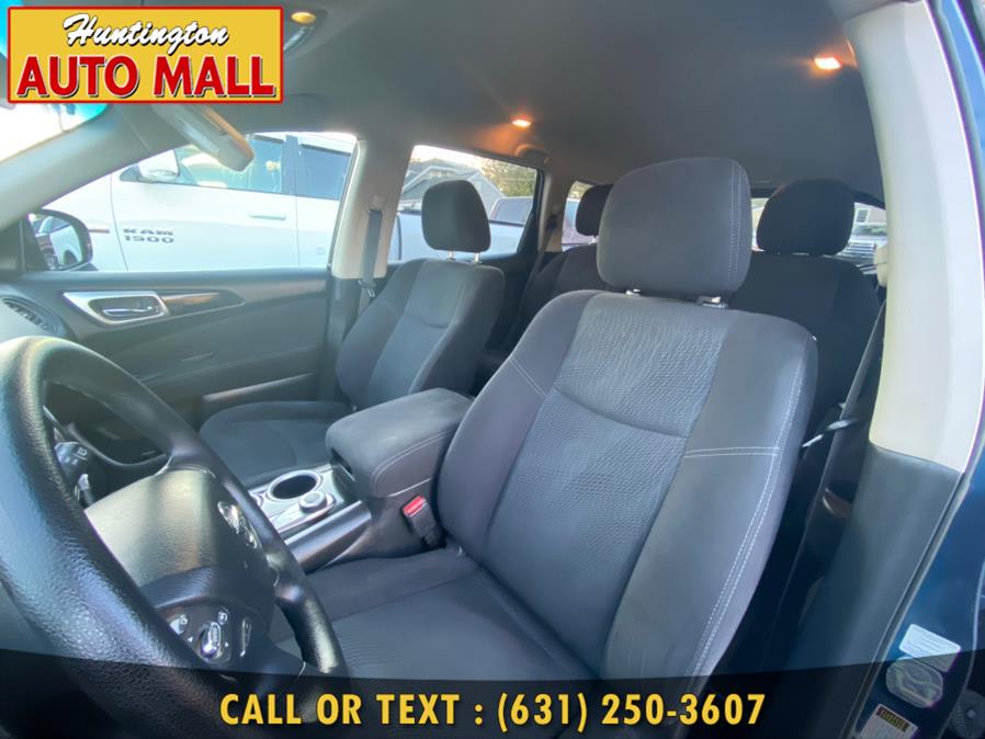 2013 Nissan Pathfinder 4WD 4dr SV, available for sale in Huntington Station, New York | Huntington Auto Mall. Huntington Station, New York 2013 Nissan Pathfinder 4WD 4dr SV, available for sale in Huntington Station, New York | Huntington Auto Mall. Huntington Station, New York