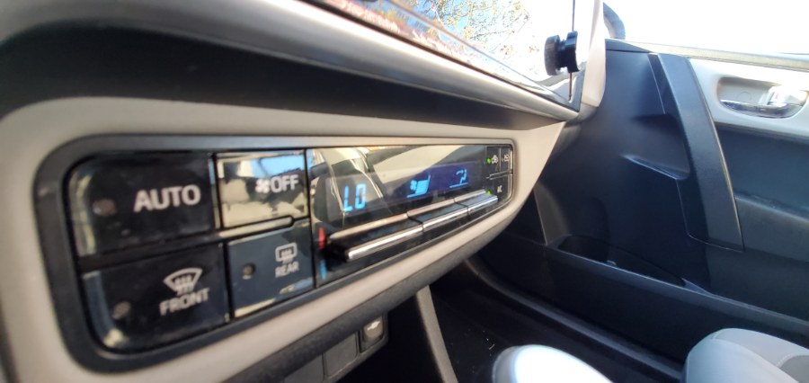 Used Toyota Corolla SE CVT (Natl) 2018 | Rubber Bros Auto World. Brooklyn, New York Used Toyota Corolla SE CVT (Natl) 2018 | Rubber Bros Auto World. Brooklyn, New York