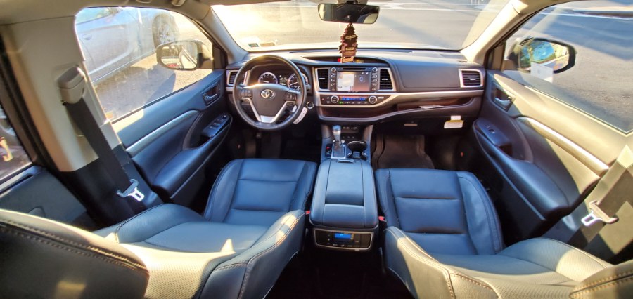 Used Toyota Highlander Limited Platinum V6 AWD (Natl) 2019 | Rubber Bros Auto World. Brooklyn, New York Used Toyota Highlander Limited Platinum V6 AWD (Natl) 2019 | Rubber Bros Auto World. Brooklyn, New York