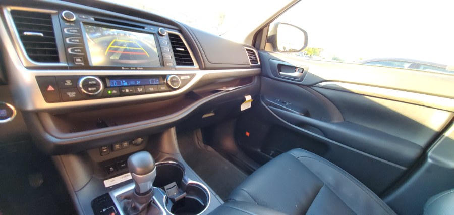 Used Toyota Highlander Limited Platinum V6 AWD (Natl) 2019 | Rubber Bros Auto World. Brooklyn, New York Used Toyota Highlander Limited Platinum V6 AWD (Natl) 2019 | Rubber Bros Auto World. Brooklyn, New York