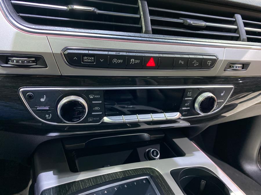 Used Audi Q7 3.0 TFSI Prestige 2017 | Dream Car Gallery. Woodbury, New York Used Audi Q7 3.0 TFSI Prestige 2017 | Dream Car Gallery. Woodbury, New York