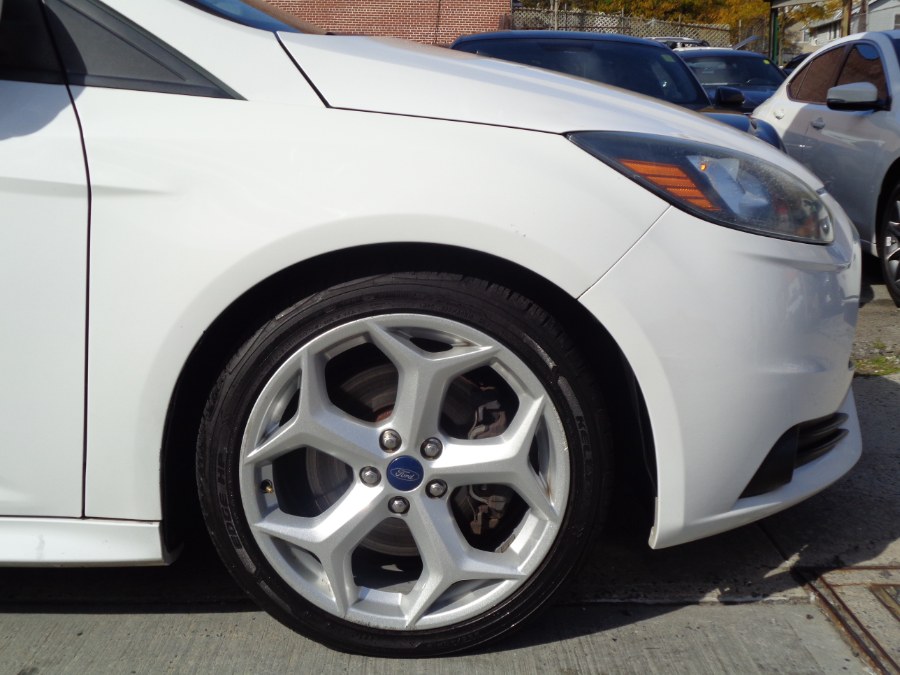 Used Ford Focus ST Manual Hatchback Ricardo 2013 | Top Speed Motors LLC. Jamaica, New York Used Ford Focus ST Manual Hatchback Ricardo 2013 | Top Speed Motors LLC. Jamaica, New York