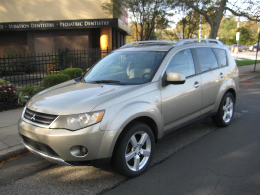 2008 Mitsubishi Outlander XLS AWD 4dr SUV, available for sale in Massapequa, New York | Rite Choice Auto Inc.. Massapequa, New York 2008 Mitsubishi Outlander XLS AWD 4dr SUV, available for sale in Massapequa, New York | Rite Choice Auto Inc.. Massapequa, New York