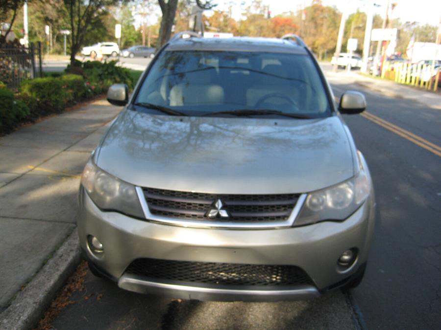 2008 Mitsubishi Outlander XLS AWD 4dr SUV, available for sale in Massapequa, New York | Rite Choice Auto Inc.. Massapequa, New York 2008 Mitsubishi Outlander XLS AWD 4dr SUV, available for sale in Massapequa, New York | Rite Choice Auto Inc.. Massapequa, New York