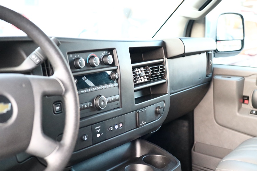 Used Chevrolet Express Passenger RWD 2500 135" LS 2017 | Hillside Auto Mall Inc.. Jamaica, New York Used Chevrolet Express Passenger RWD 2500 135" LS 2017 | Hillside Auto Mall Inc.. Jamaica, New York