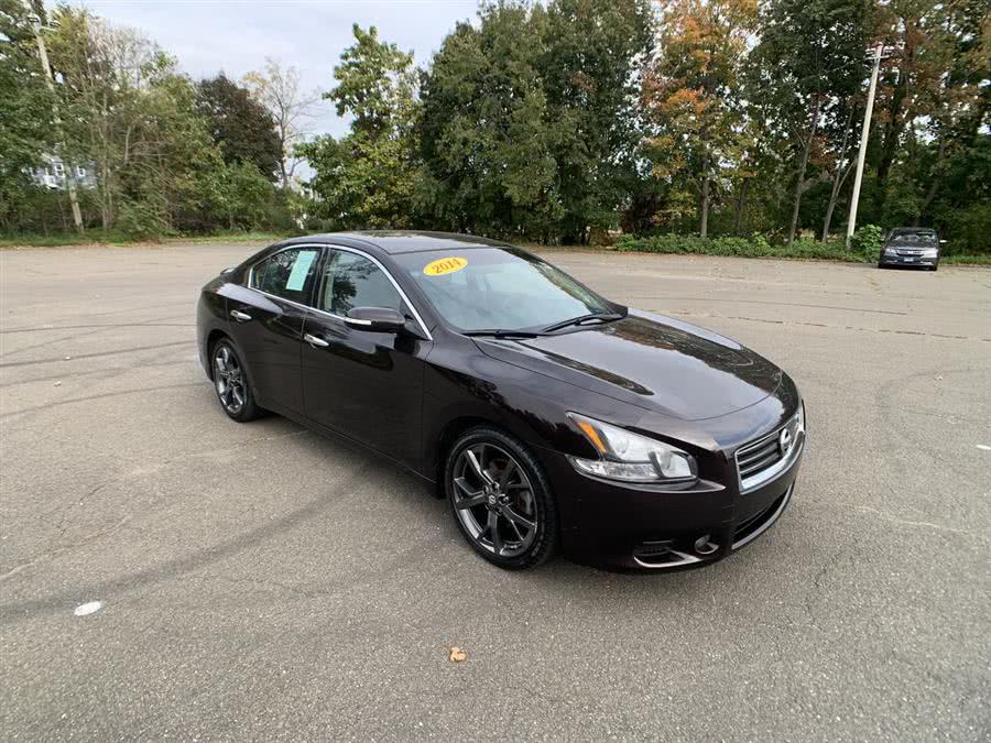 2014 Nissan Maxima 4dr Sdn 3.5 SV w/Sport Pkg, available for sale in Stratford, Connecticut | Wiz Leasing Inc. Stratford, Connecticut