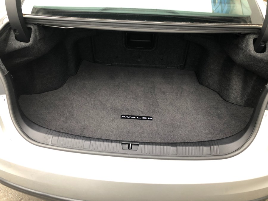 2014 Toyota Avalon 4dr Sdn XLE (Natl), available for sale in Bristol, Connecticut | Bristol Auto Center LLC. Bristol, Connecticut 2014 Toyota Avalon 4dr Sdn XLE (Natl), available for sale in Bristol, Connecticut | Bristol Auto Center LLC. Bristol, Connecticut