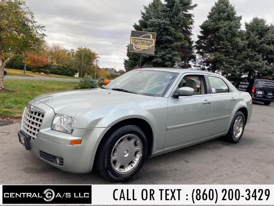 2006 Chrysler 300 4dr Sdn 300 Touring, available for sale in East Windsor, Connecticut | Central A/S LLC. East Windsor, Connecticut