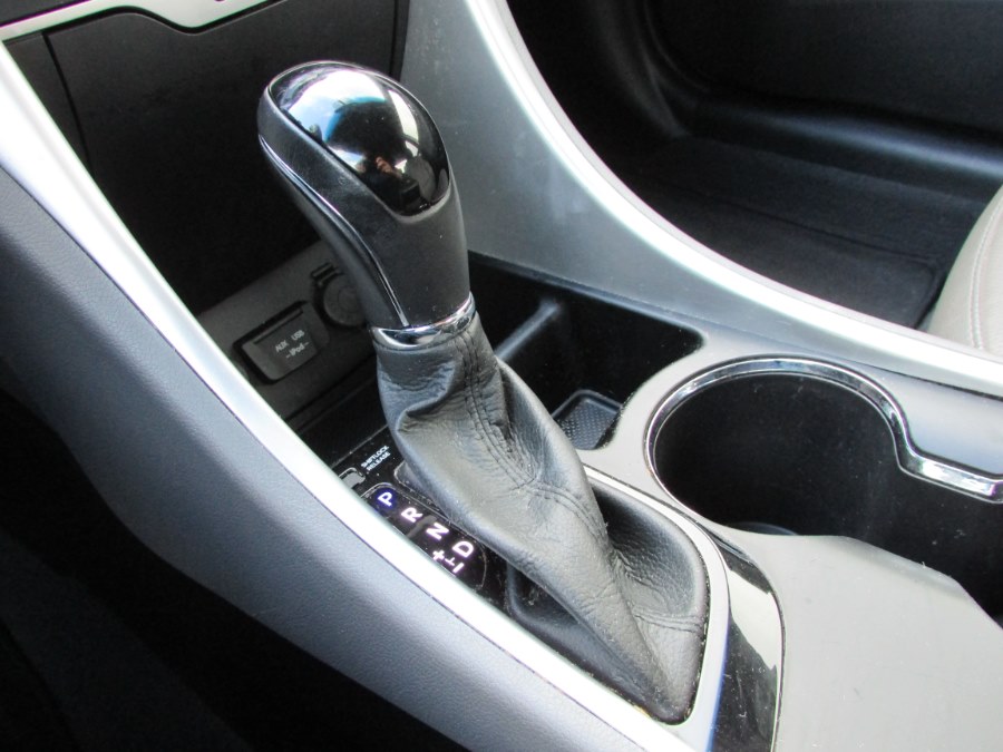 2013 Hyundai Sonata 4dr Sdn 2.4L Auto SE, available for sale in East Windsor, Connecticut | United Auto Sales of E Windsor, Inc. East Windsor, Connecticut 2013 Hyundai Sonata 4dr Sdn 2.4L Auto SE, available for sale in East Windsor, Connecticut | United Auto Sales of E Windsor, Inc. East Windsor, Connecticut