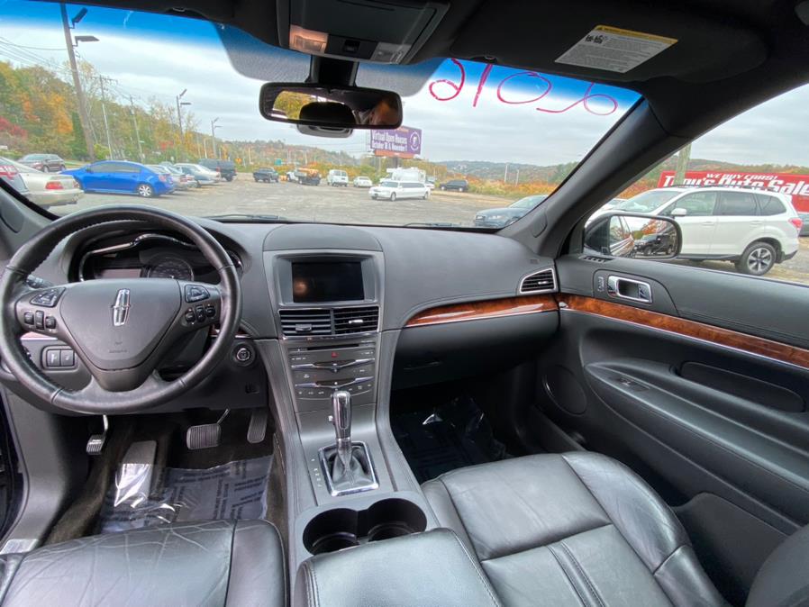 Used Lincoln MKT 4dr Wgn 3.7L AWD w/Livery Pkg 2016 | Tony's Auto Sales. Waterbury, Connecticut Used Lincoln MKT 4dr Wgn 3.7L AWD w/Livery Pkg 2016 | Tony's Auto Sales. Waterbury, Connecticut