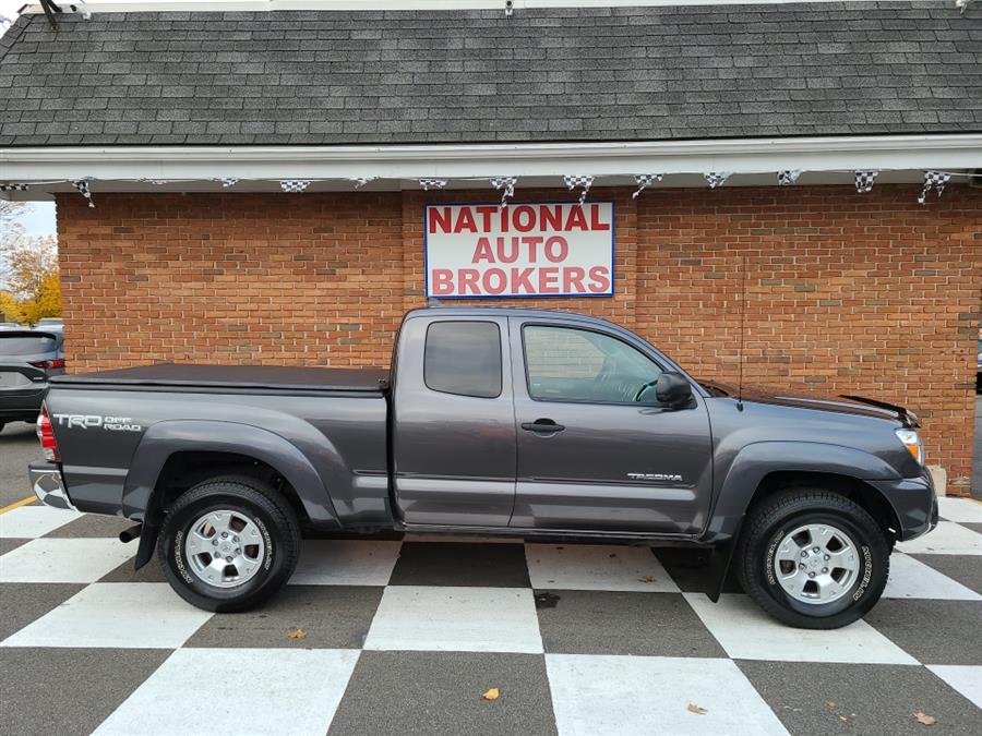 2015 Toyota Tacoma 4WD Access Cab V6 AT, available for sale in Waterbury, Connecticut | National Auto Brokers, Inc.. Waterbury, Connecticut 2015 Toyota Tacoma 4WD Access Cab V6 AT, available for sale in Waterbury, Connecticut | National Auto Brokers, Inc.. Waterbury, Connecticut