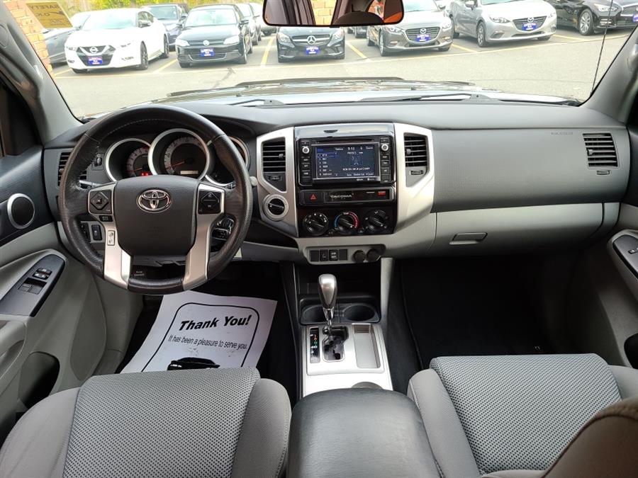 2015 Toyota Tacoma 4WD Access Cab V6 AT, available for sale in Waterbury, Connecticut | National Auto Brokers, Inc.. Waterbury, Connecticut 2015 Toyota Tacoma 4WD Access Cab V6 AT, available for sale in Waterbury, Connecticut | National Auto Brokers, Inc.. Waterbury, Connecticut