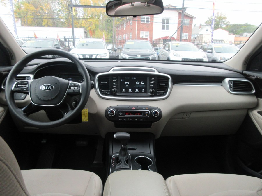Used Kia Sorento LX V6 FWD 2019 | Route 27 Auto Mall. Linden, New Jersey Used Kia Sorento LX V6 FWD 2019 | Route 27 Auto Mall. Linden, New Jersey