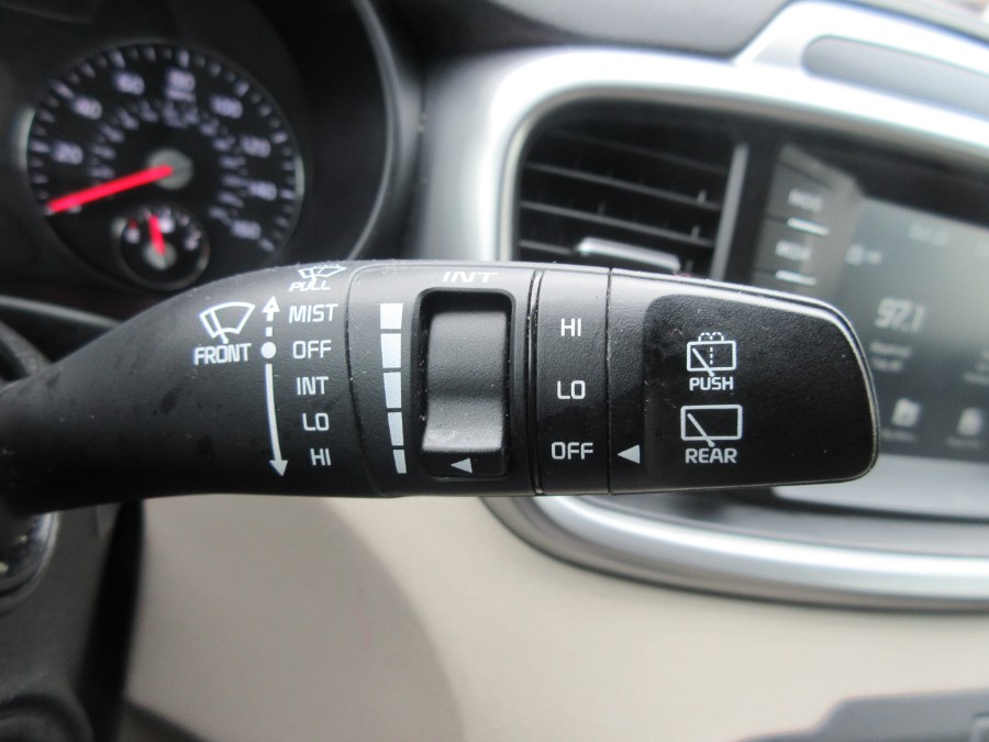 Used Kia Sorento LX V6 FWD 2019 | Route 27 Auto Mall. Linden, New Jersey Used Kia Sorento LX V6 FWD 2019 | Route 27 Auto Mall. Linden, New Jersey