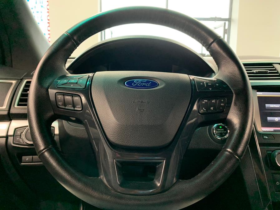 2016 Ford Explorer 4WD 4dr XLT, available for sale in Inwood, New York | 5 Towns Drive. Inwood, New York 2016 Ford Explorer 4WD 4dr XLT, available for sale in Inwood, New York | 5 Towns Drive. Inwood, New York