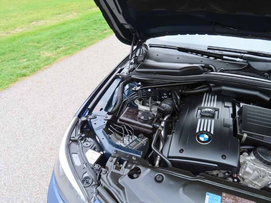 2010 BMW 5 Series 4dr Sports Wgn 535i xDrive AWD, available for sale in North Salem, New York | Meccanic Shop North Inc. North Salem, New York 2010 BMW 5 Series 4dr Sports Wgn 535i xDrive AWD, available for sale in North Salem, New York | Meccanic Shop North Inc. North Salem, New York