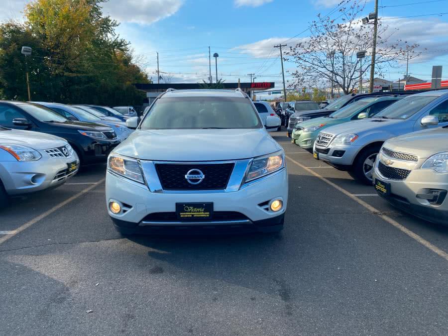2014 Nissan Pathfinder 4WD 4dr S, available for sale in Little Ferry, New Jersey | Victoria Preowned Autos Inc. Little Ferry, New Jersey