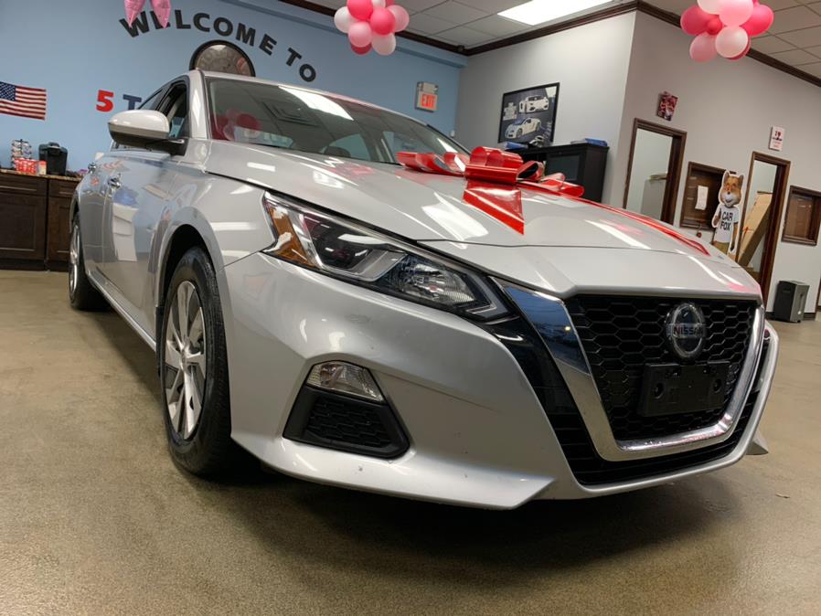 2019 Nissan Altima 2.5 S Sedan, available for sale in Inwood, New York | 5 Towns Drive. Inwood, New York 2019 Nissan Altima 2.5 S Sedan, available for sale in Inwood, New York | 5 Towns Drive. Inwood, New York