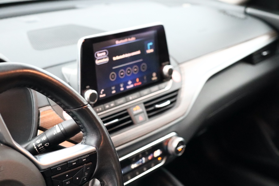 2019 Nissan Altima 2.5 SL Sedan, available for sale in Jamaica, New York | Hillside Auto Mall Inc.. Jamaica, New York 2019 Nissan Altima 2.5 SL Sedan, available for sale in Jamaica, New York | Hillside Auto Mall Inc.. Jamaica, New York