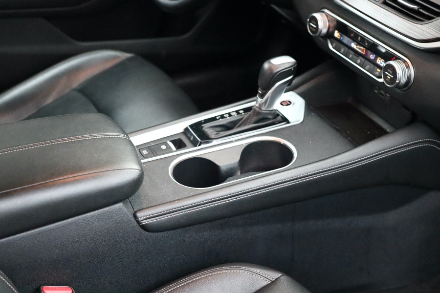 2019 Nissan Altima 2.5 SL Sedan, available for sale in Jamaica, New York | Hillside Auto Mall Inc.. Jamaica, New York 2019 Nissan Altima 2.5 SL Sedan, available for sale in Jamaica, New York | Hillside Auto Mall Inc.. Jamaica, New York
