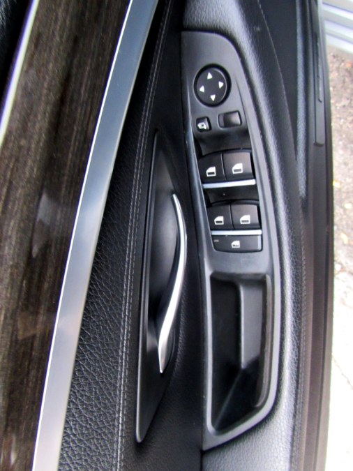 2012 BMW 5 Series 4dr Sdn 528i xDrive AWD, available for sale in Paterson, New Jersey | MFG Prestige Auto Group. Paterson, New Jersey 2012 BMW 5 Series 4dr Sdn 528i xDrive AWD, available for sale in Paterson, New Jersey | MFG Prestige Auto Group. Paterson, New Jersey