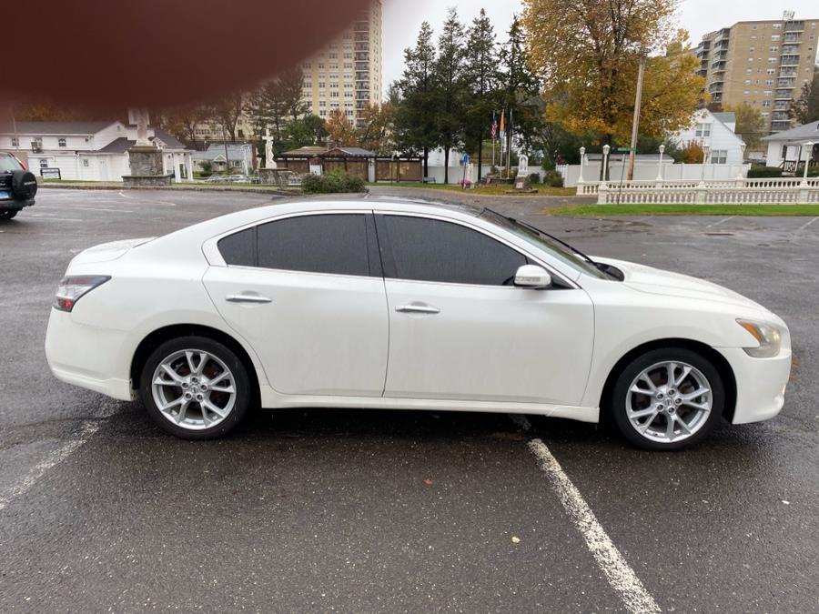 Used Nissan Maxima SV 2014 | CT Auto. Bridgeport, Connecticut Used Nissan Maxima SV 2014 | CT Auto. Bridgeport, Connecticut