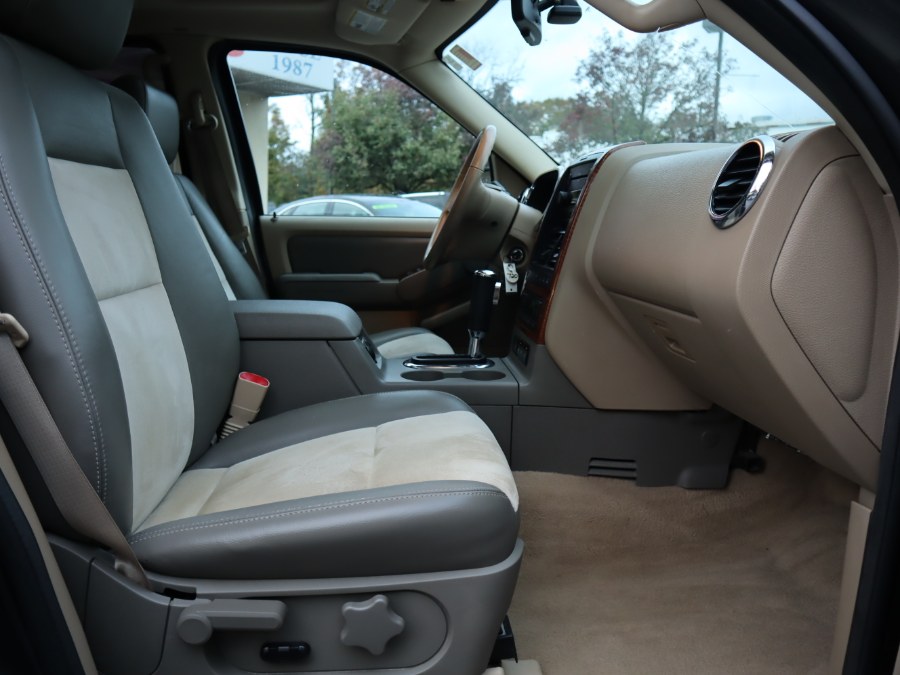 2007 Ford Explorer 4WD 4dr V8 Eddie Bauer, available for sale in Huntington Station, New York | My Auto Inc.. Huntington Station, New York 2007 Ford Explorer 4WD 4dr V8 Eddie Bauer, available for sale in Huntington Station, New York | My Auto Inc.. Huntington Station, New York