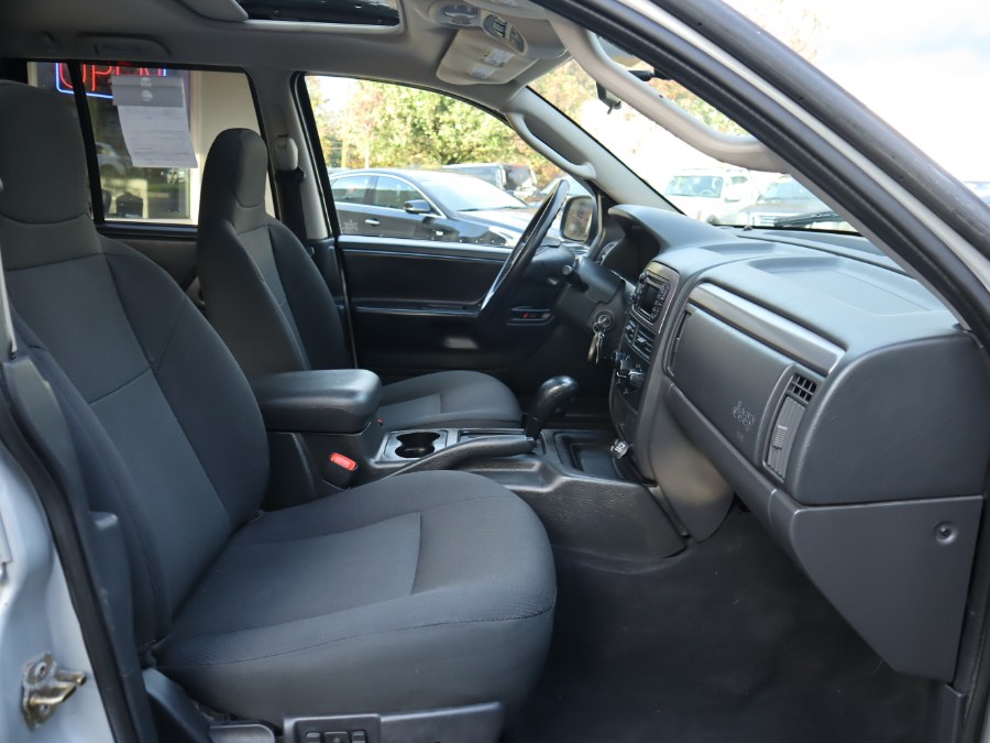 Used Jeep Grand Cherokee 4dr Laredo 4WD 2004 | My Auto Inc.. Huntington Station, New York Used Jeep Grand Cherokee 4dr Laredo 4WD 2004 | My Auto Inc.. Huntington Station, New York