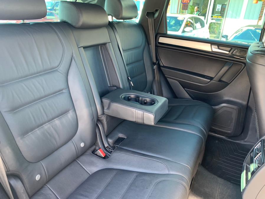 2014 Volkswagen Touareg 4dr TDI R-Line, available for sale in South Windsor, Connecticut | Mike And Tony Auto Sales, Inc. South Windsor, Connecticut 2014 Volkswagen Touareg 4dr TDI R-Line, available for sale in South Windsor, Connecticut | Mike And Tony Auto Sales, Inc. South Windsor, Connecticut