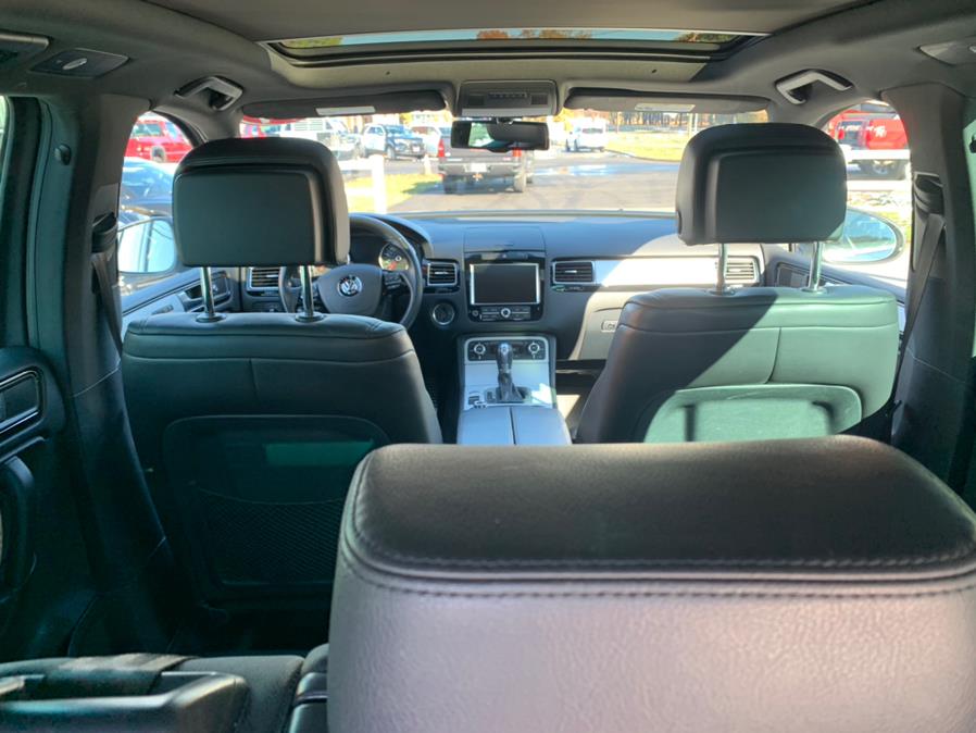 2014 Volkswagen Touareg 4dr TDI R-Line, available for sale in South Windsor, Connecticut | Mike And Tony Auto Sales, Inc. South Windsor, Connecticut 2014 Volkswagen Touareg 4dr TDI R-Line, available for sale in South Windsor, Connecticut | Mike And Tony Auto Sales, Inc. South Windsor, Connecticut