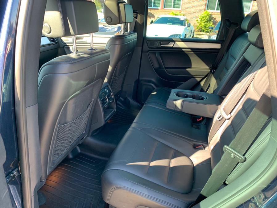 2014 Volkswagen Touareg 4dr TDI R-Line, available for sale in South Windsor, Connecticut | Mike And Tony Auto Sales, Inc. South Windsor, Connecticut 2014 Volkswagen Touareg 4dr TDI R-Line, available for sale in South Windsor, Connecticut | Mike And Tony Auto Sales, Inc. South Windsor, Connecticut