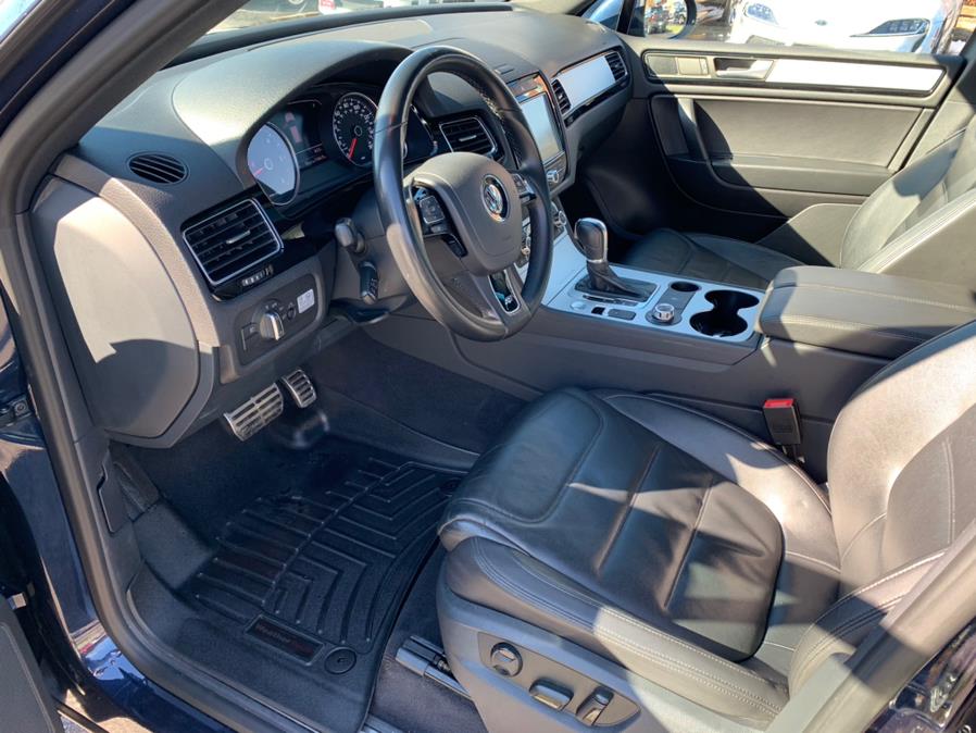 2014 Volkswagen Touareg 4dr TDI R-Line, available for sale in South Windsor, Connecticut | Mike And Tony Auto Sales, Inc. South Windsor, Connecticut 2014 Volkswagen Touareg 4dr TDI R-Line, available for sale in South Windsor, Connecticut | Mike And Tony Auto Sales, Inc. South Windsor, Connecticut