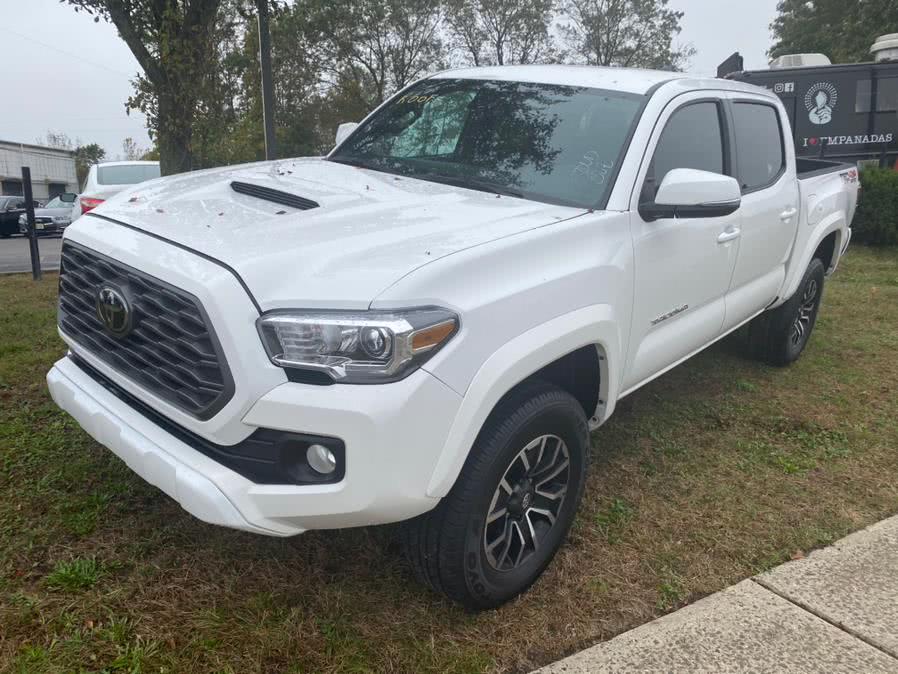 2020 Toyota Tacoma 4WD TRD Sport Double Cab 5'' Bed V6 AT (Natl), available for sale in Bayshore, New York | Peak Automotive Inc.. Bayshore, New York