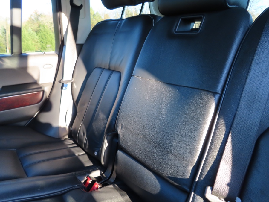 2010 Land Rover Range Rover 4WD 4dr HSE, available for sale in North Salem, New York | Meccanic Shop North Inc. North Salem, New York 2010 Land Rover Range Rover 4WD 4dr HSE, available for sale in North Salem, New York | Meccanic Shop North Inc. North Salem, New York