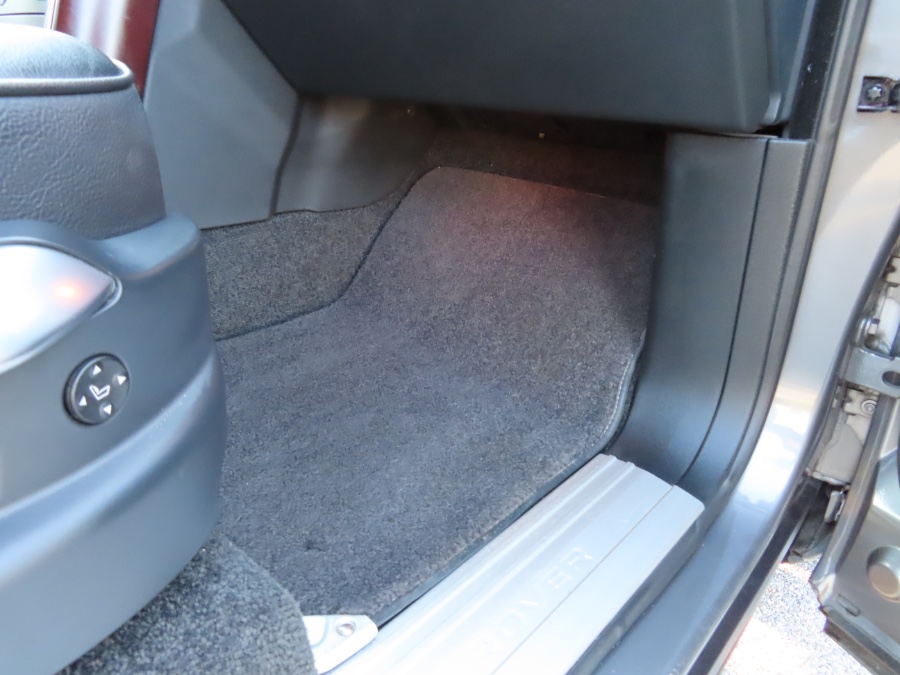2010 Land Rover Range Rover 4WD 4dr HSE, available for sale in North Salem, New York | Meccanic Shop North Inc. North Salem, New York 2010 Land Rover Range Rover 4WD 4dr HSE, available for sale in North Salem, New York | Meccanic Shop North Inc. North Salem, New York
