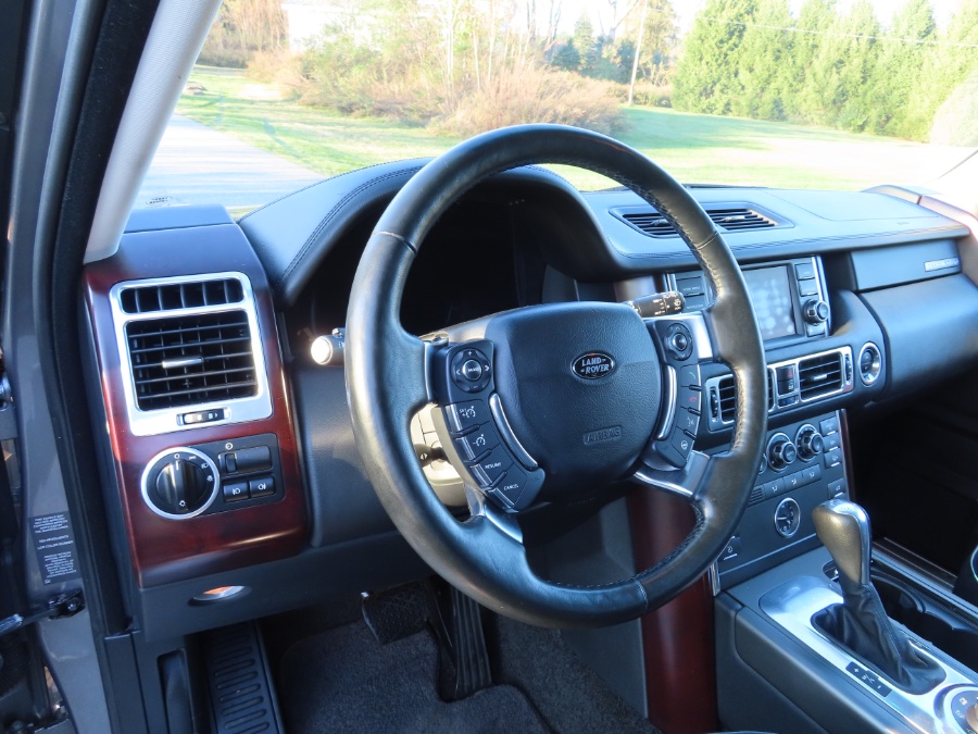 2010 Land Rover Range Rover 4WD 4dr HSE, available for sale in North Salem, New York | Meccanic Shop North Inc. North Salem, New York 2010 Land Rover Range Rover 4WD 4dr HSE, available for sale in North Salem, New York | Meccanic Shop North Inc. North Salem, New York