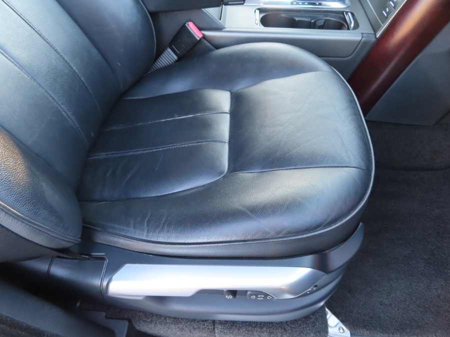 2010 Land Rover Range Rover 4WD 4dr HSE, available for sale in North Salem, New York | Meccanic Shop North Inc. North Salem, New York 2010 Land Rover Range Rover 4WD 4dr HSE, available for sale in North Salem, New York | Meccanic Shop North Inc. North Salem, New York