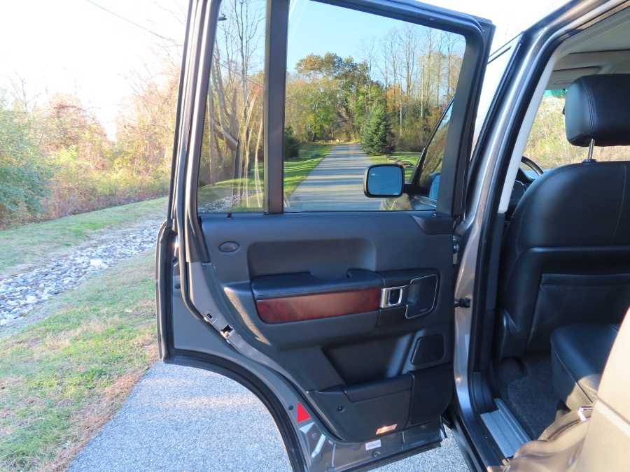 2010 Land Rover Range Rover 4WD 4dr HSE, available for sale in North Salem, New York | Meccanic Shop North Inc. North Salem, New York 2010 Land Rover Range Rover 4WD 4dr HSE, available for sale in North Salem, New York | Meccanic Shop North Inc. North Salem, New York