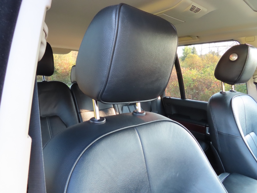 2010 Land Rover Range Rover 4WD 4dr HSE, available for sale in North Salem, New York | Meccanic Shop North Inc. North Salem, New York 2010 Land Rover Range Rover 4WD 4dr HSE, available for sale in North Salem, New York | Meccanic Shop North Inc. North Salem, New York