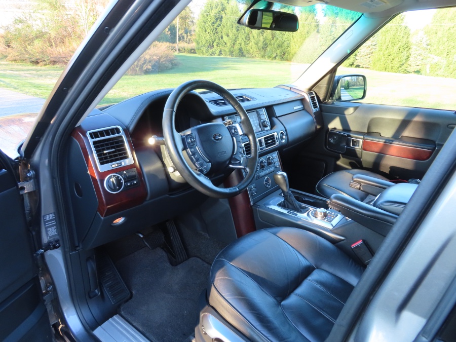 2010 Land Rover Range Rover 4WD 4dr HSE, available for sale in North Salem, New York | Meccanic Shop North Inc. North Salem, New York 2010 Land Rover Range Rover 4WD 4dr HSE, available for sale in North Salem, New York | Meccanic Shop North Inc. North Salem, New York