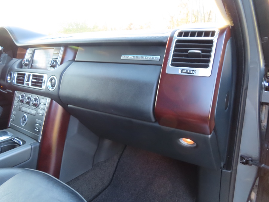 2010 Land Rover Range Rover 4WD 4dr HSE, available for sale in North Salem, New York | Meccanic Shop North Inc. North Salem, New York 2010 Land Rover Range Rover 4WD 4dr HSE, available for sale in North Salem, New York | Meccanic Shop North Inc. North Salem, New York