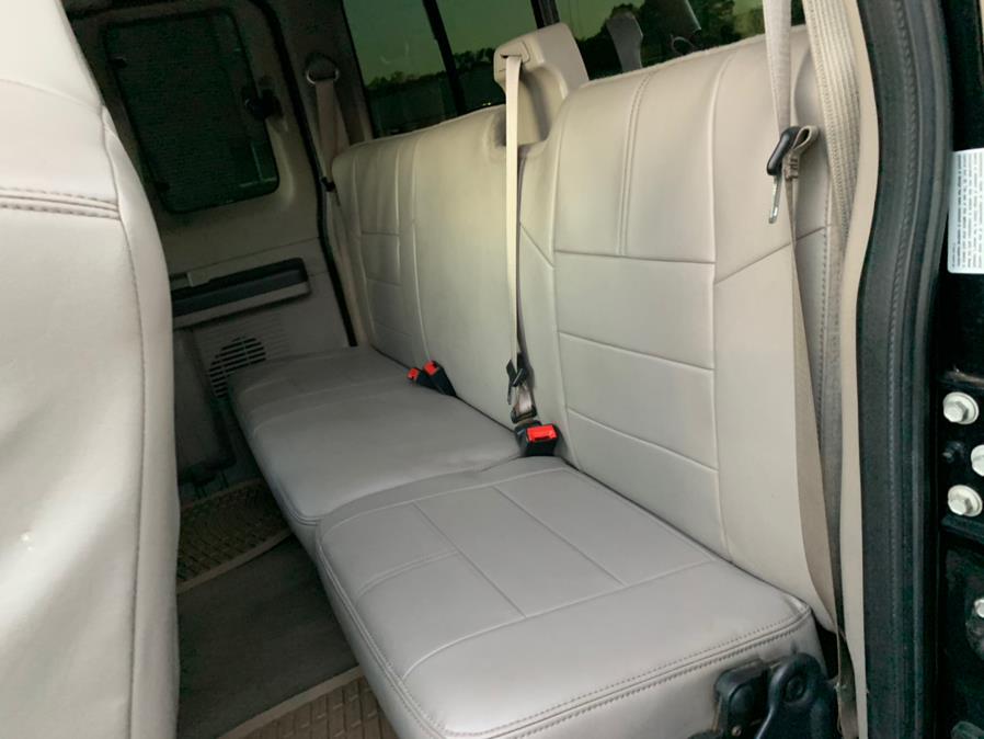 2008 Ford Super Duty F-350 SRW 4WD SuperCab 142" Lariat, available for sale in South Windsor, Connecticut | Mike And Tony Auto Sales, Inc. South Windsor, Connecticut 2008 Ford Super Duty F-350 SRW 4WD SuperCab 142" Lariat, available for sale in South Windsor, Connecticut | Mike And Tony Auto Sales, Inc. South Windsor, Connecticut